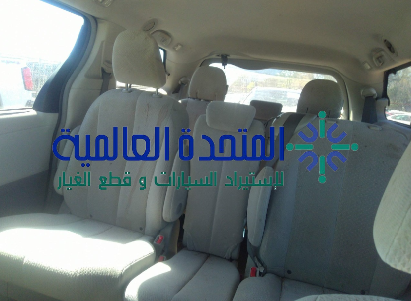 تويوتا سيينا 2011